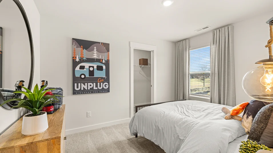 3731 Hawthorne Bed4 1of3 F2