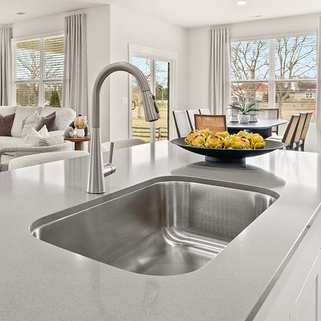 3731 Hawthorne Kitchen 5of10 F1