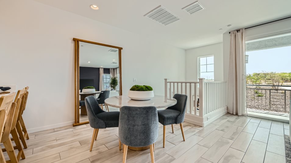 Tanager dining room area