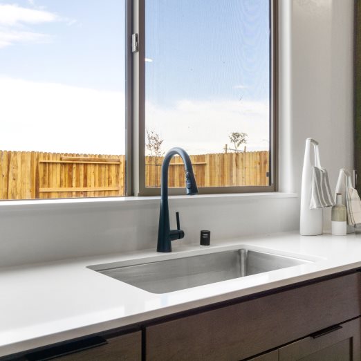 Bodega kitchen sink