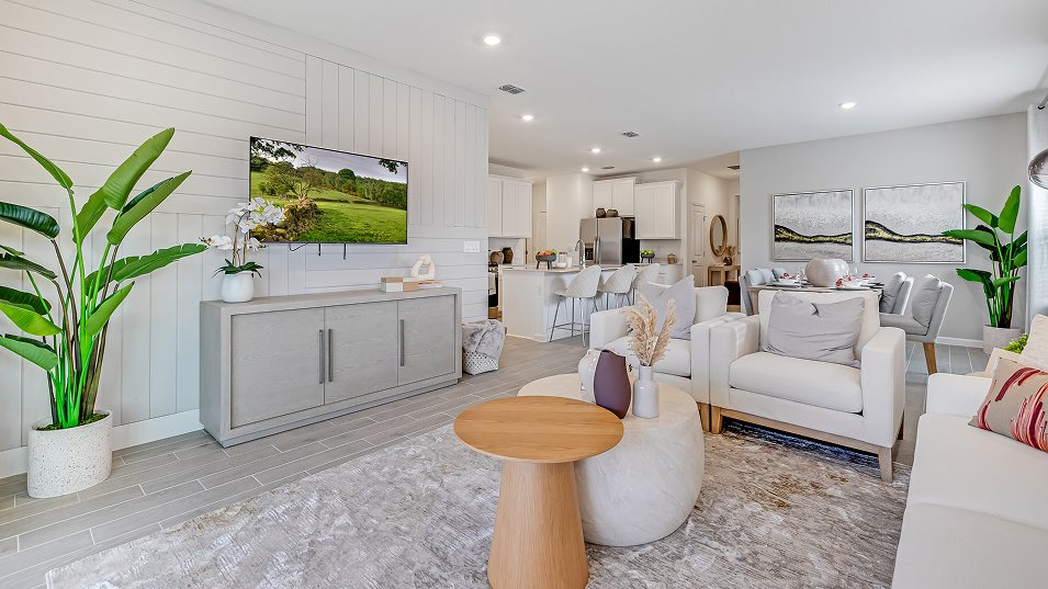 Sienna plan family room