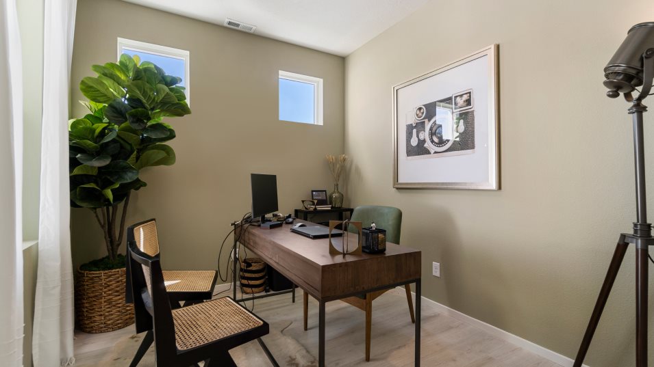 Goldenwood Flex Space