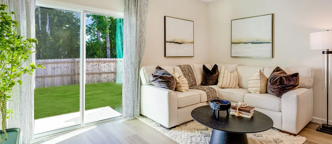 Mia family room