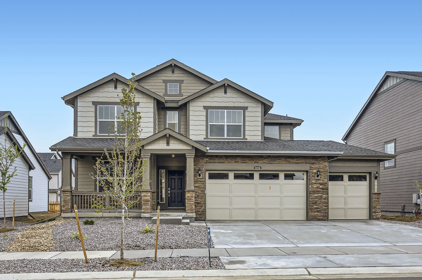 4154 Amanda Dr Exterior Front