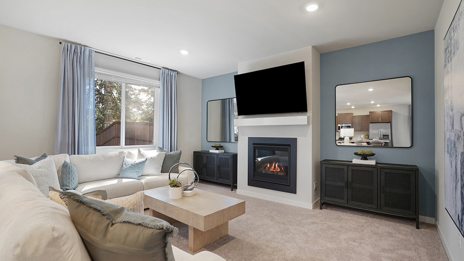 2213 Hillsdale Great 1of2 F1