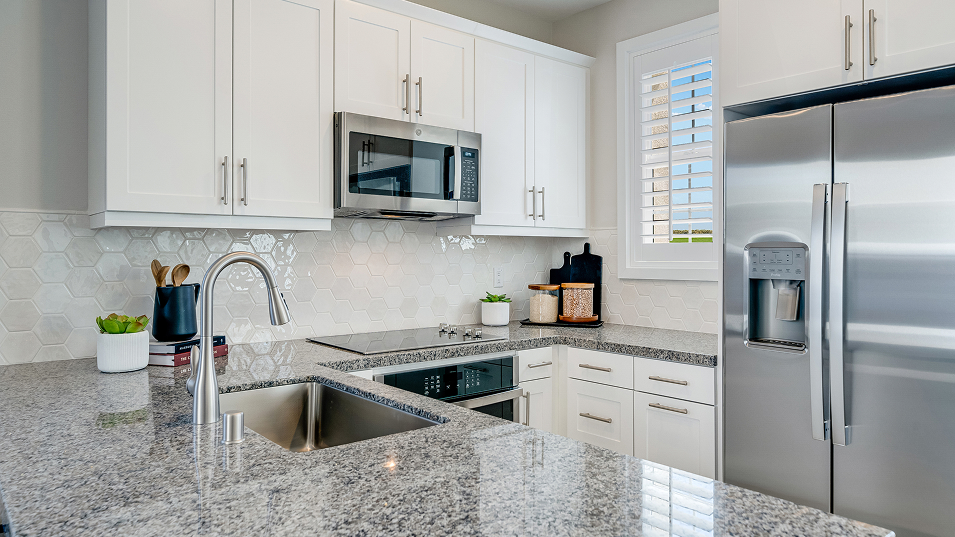 Vibe Nuvo Parkside Res3 Kitchen 2of5 F1