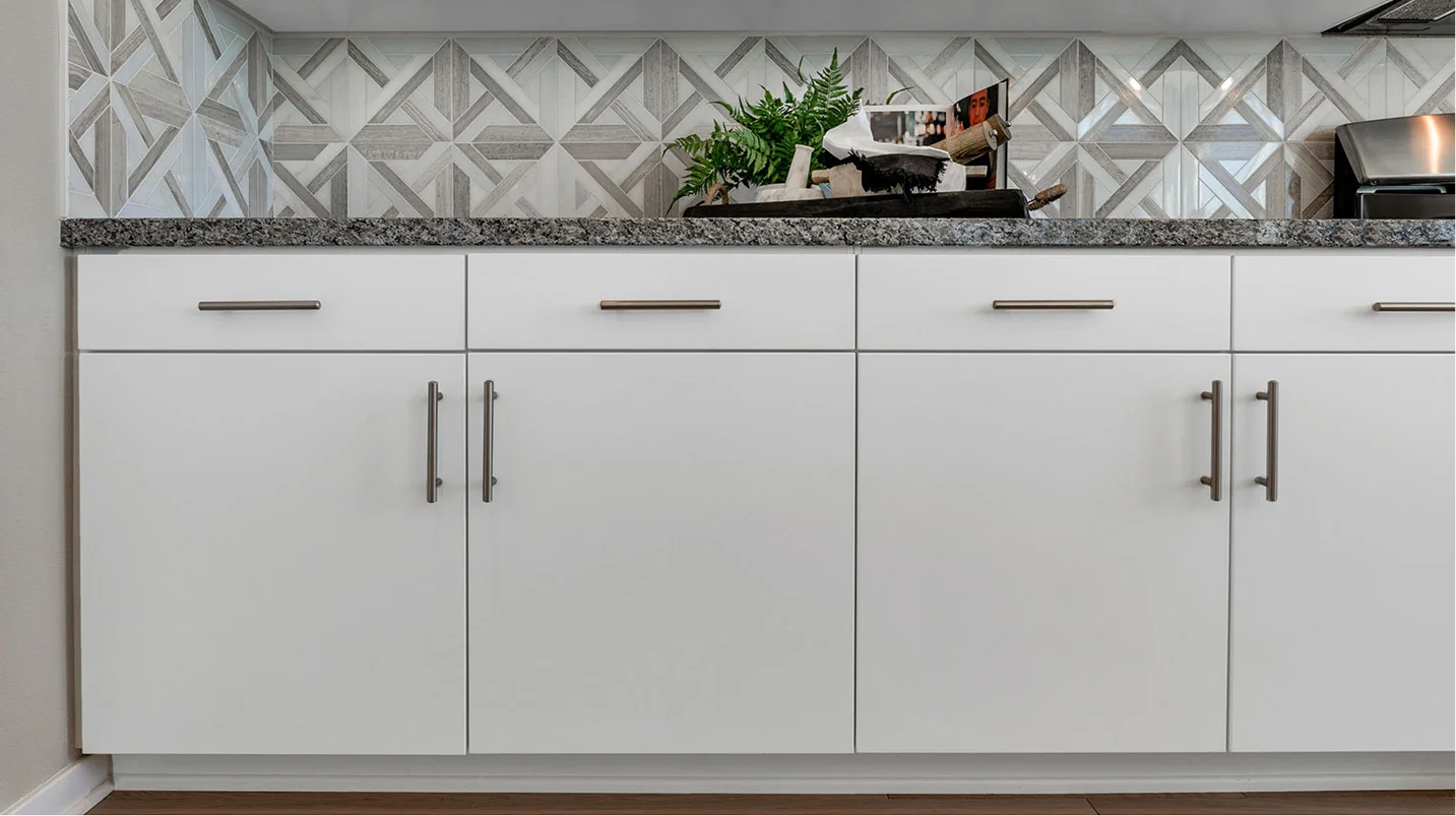 Outlook Sunset Crossing Res2 EI Kitchen Cabinets F1 2of2