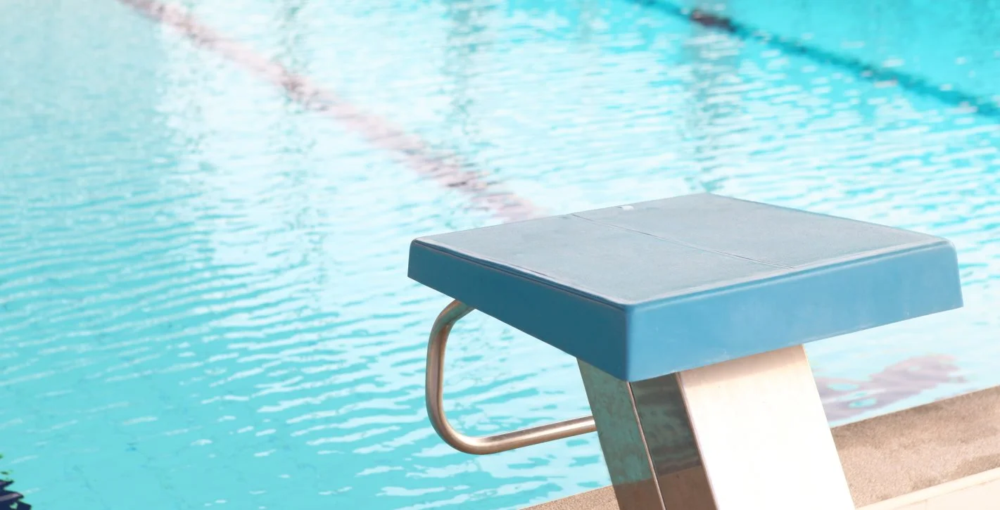 Swimmers block 