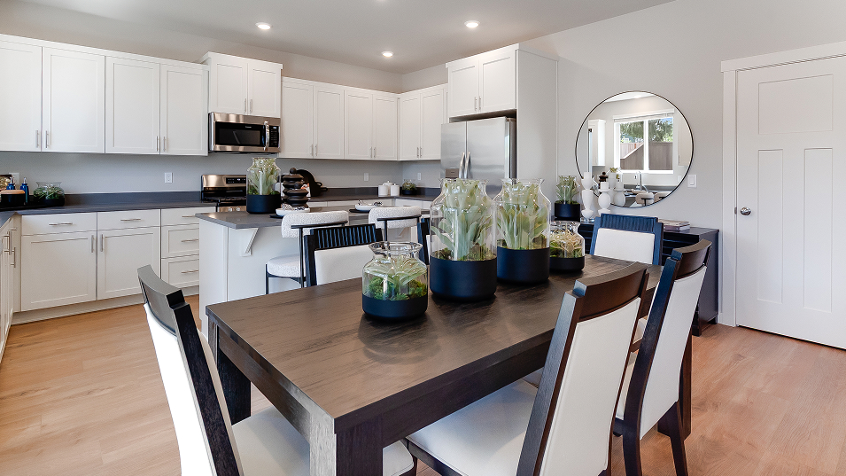 2350 Jade Dining 2of2 F1