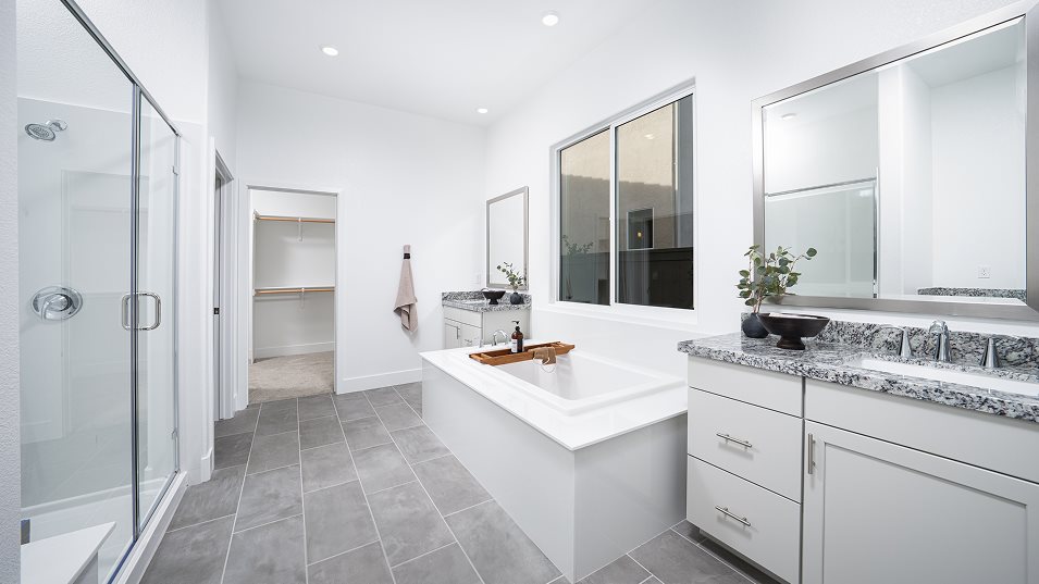 Residence 2963 Owner's Suite Bathroom