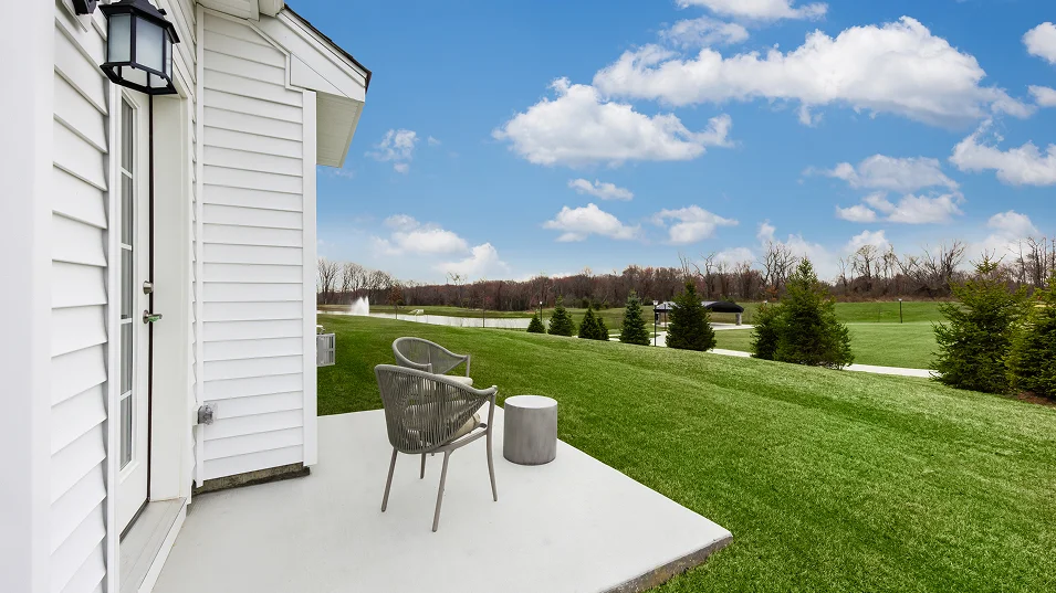 1833 Davenport Patio F1 4 15 25