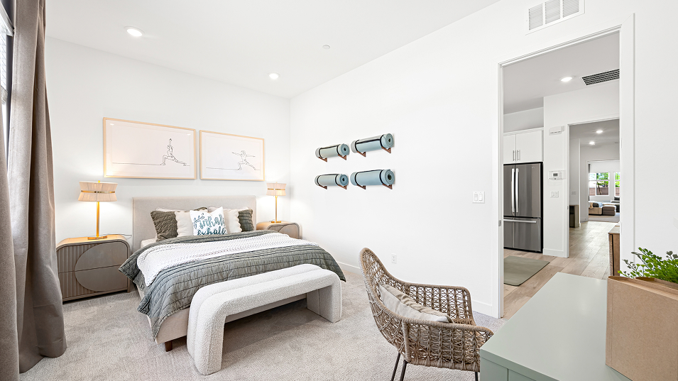 4001 Leighton NG Bed 2of4 F1 Base3