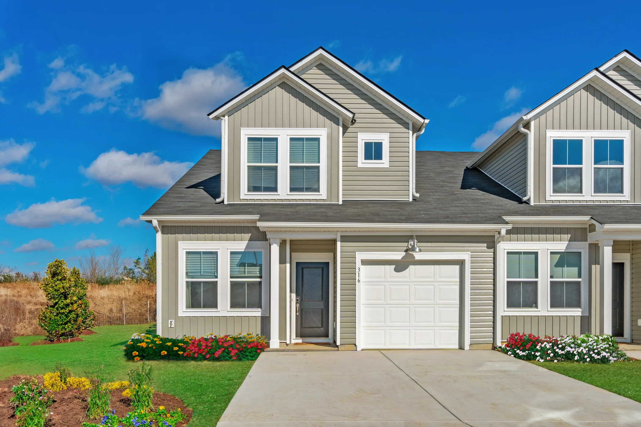 1454 Blakely Exterior