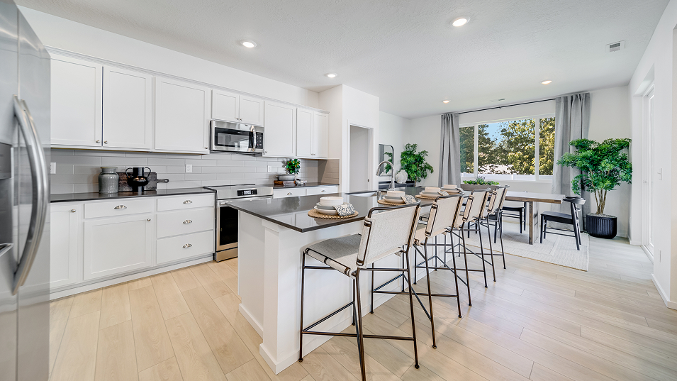 3355 Whidbey Kitchen 1of2 F1 Base2