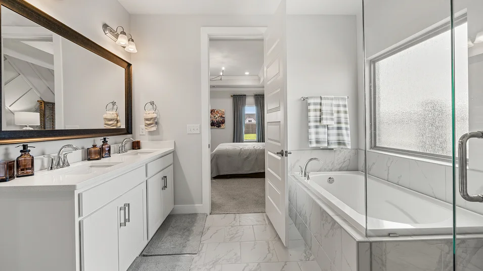 2503 Caiden Owners Bath 2of4 F1 082625