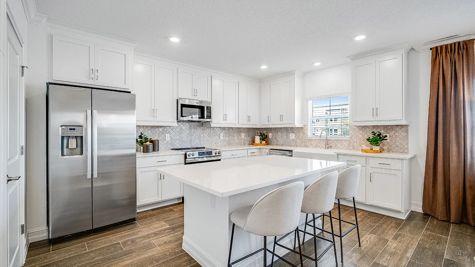 2411 Flagler Kitchen 1of4 F2 Base2