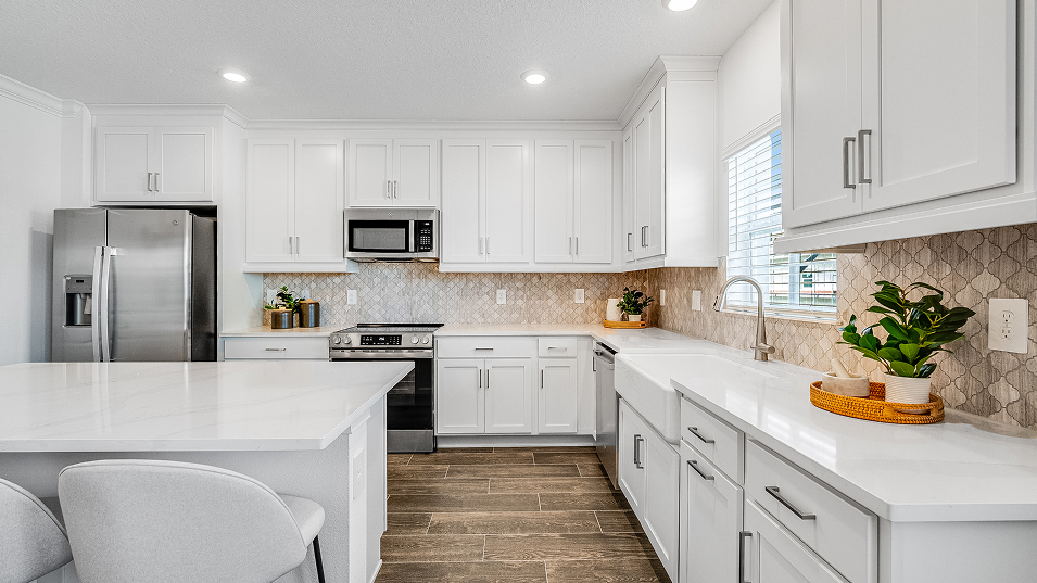 2411 Flagler Kitchen 3of4 F2 Base2