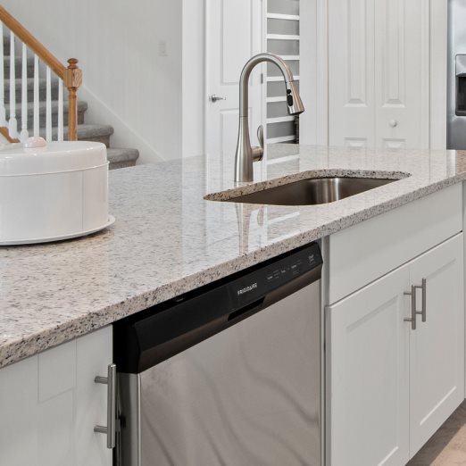 Lorraine Lakes Executive Homes Amalfi Kitchen