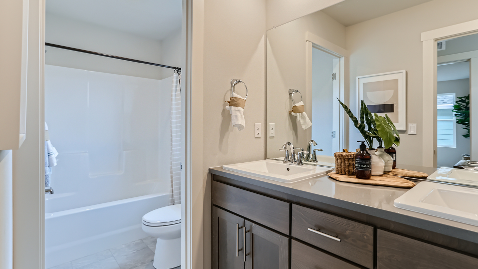 1814 Clark Bath2 F2 Base2