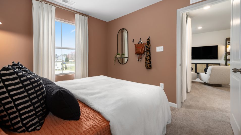 Charleston Bedroom 4