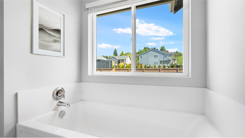2363 Judith Owners Bath 2of2 F2