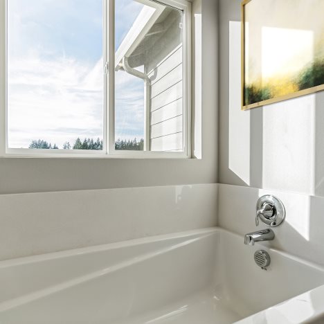 Bainbridge Owner's Suite Bathroom