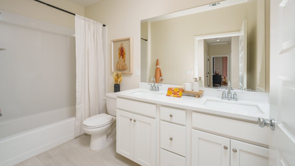 Residence 1870 Bathroom 2
