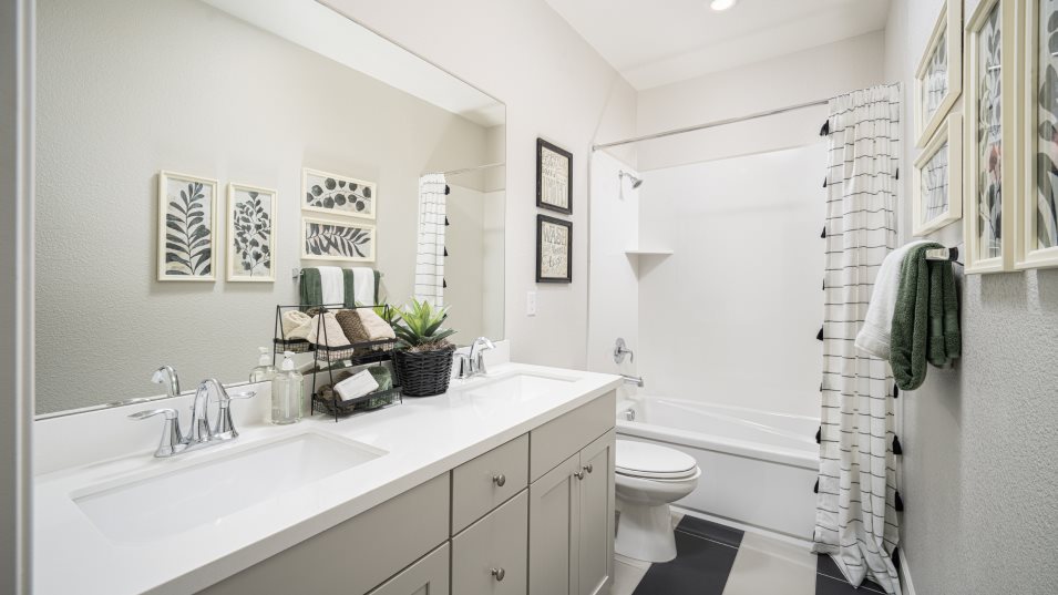 Residence 2441 Bathroom 2