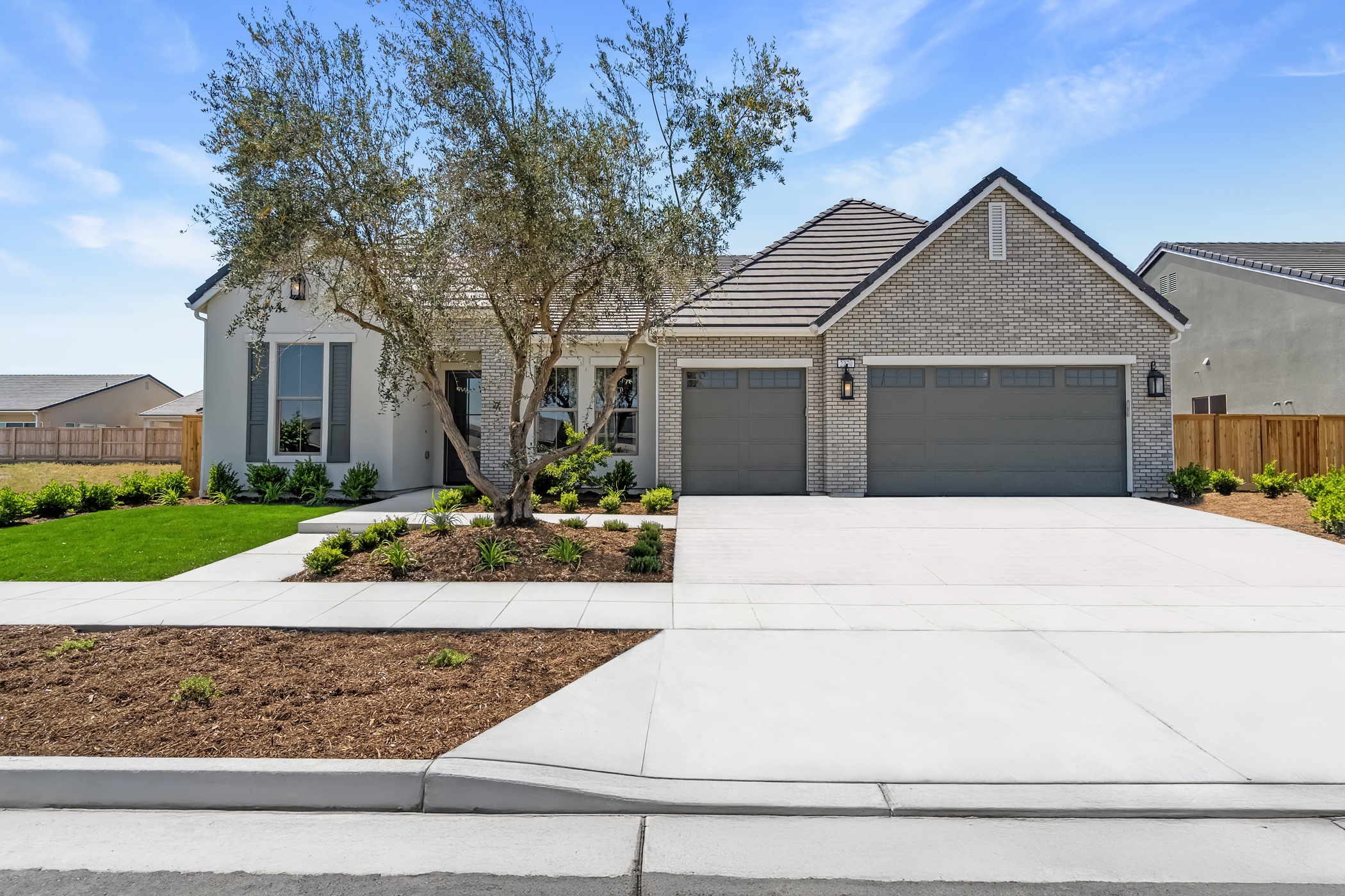 Grand Heritage Grove The2961 Exterior 1of7