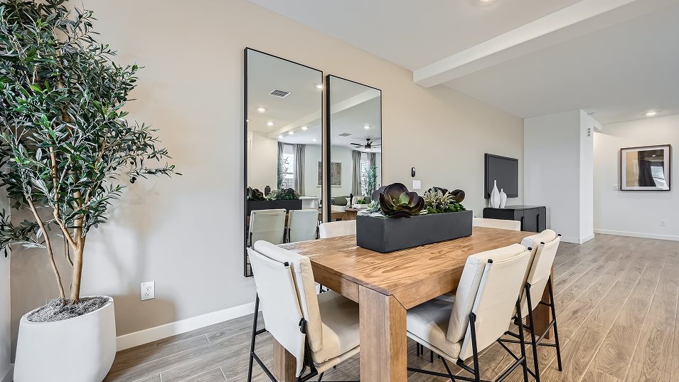 Barbaro dining room