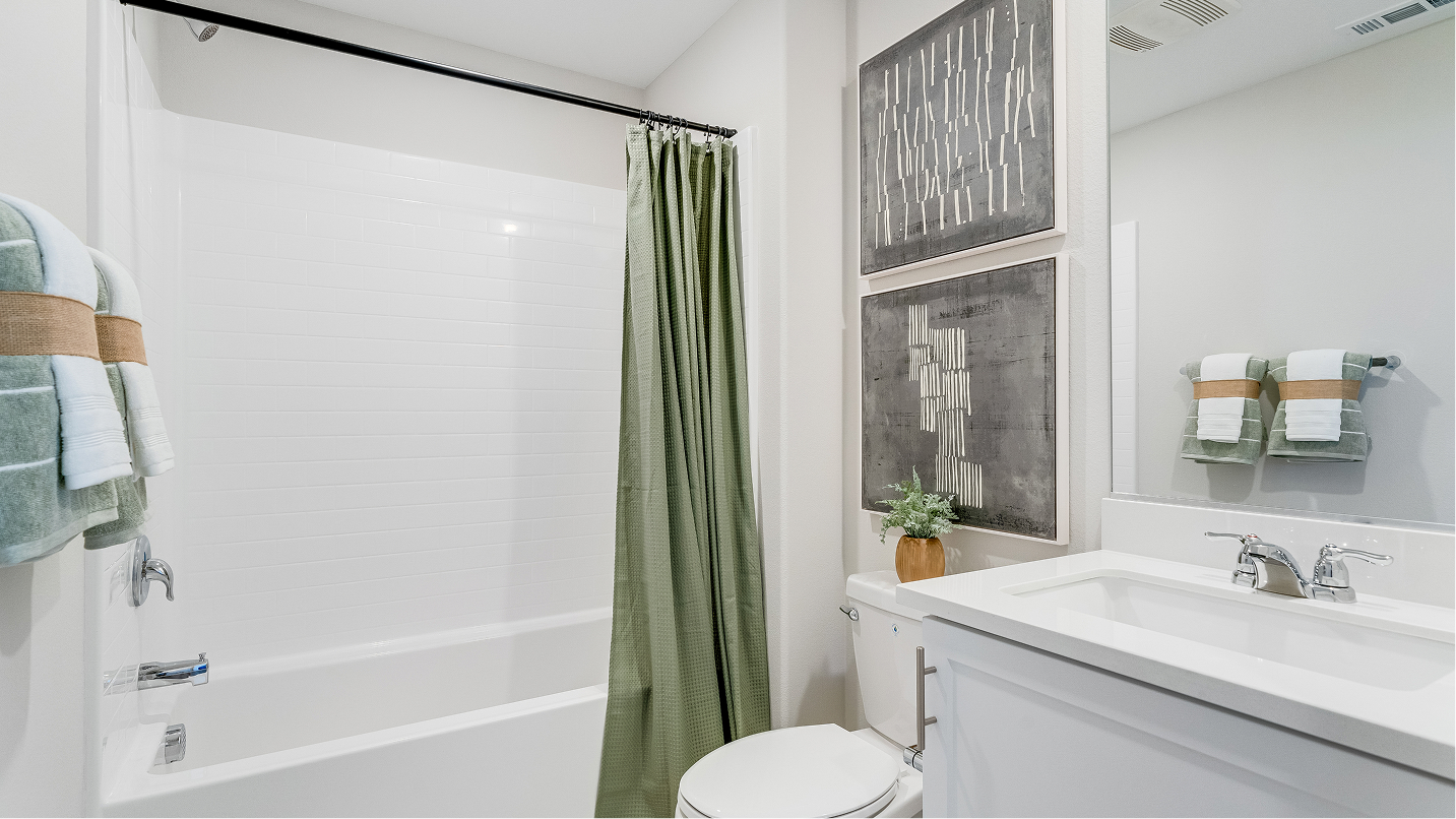 Aviator Renaissance Res2 Bath3 F1