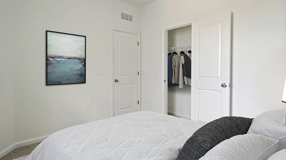 1628 Bright Bed2 2of2 F2 7 28 25