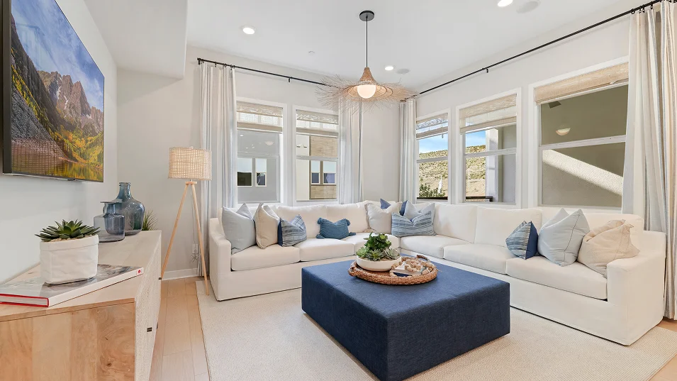 Vista Metro Heights Res2 X Living 3of3 RT F2