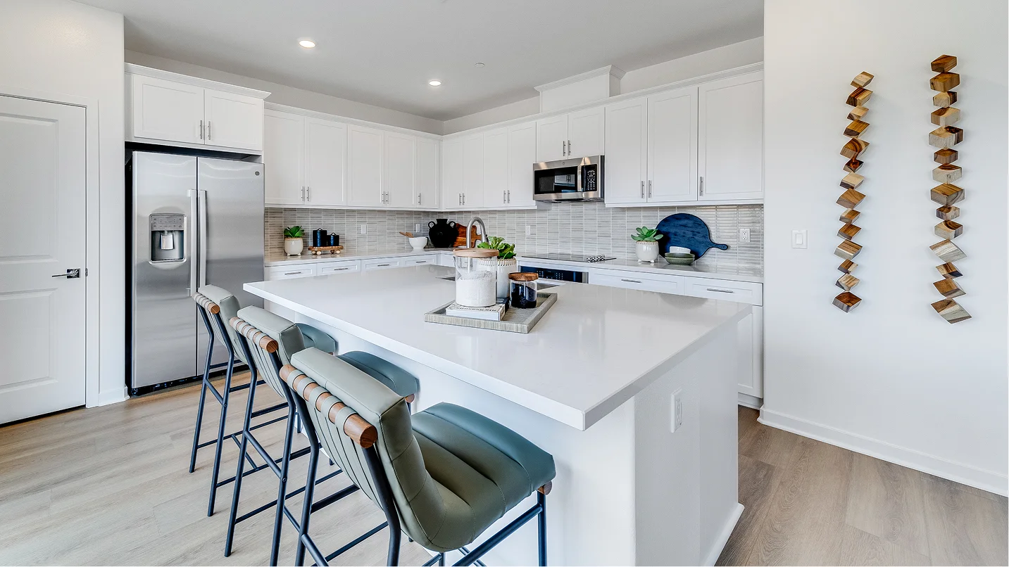 Glennview Springhill Res2 Kitchen 2of3 F1