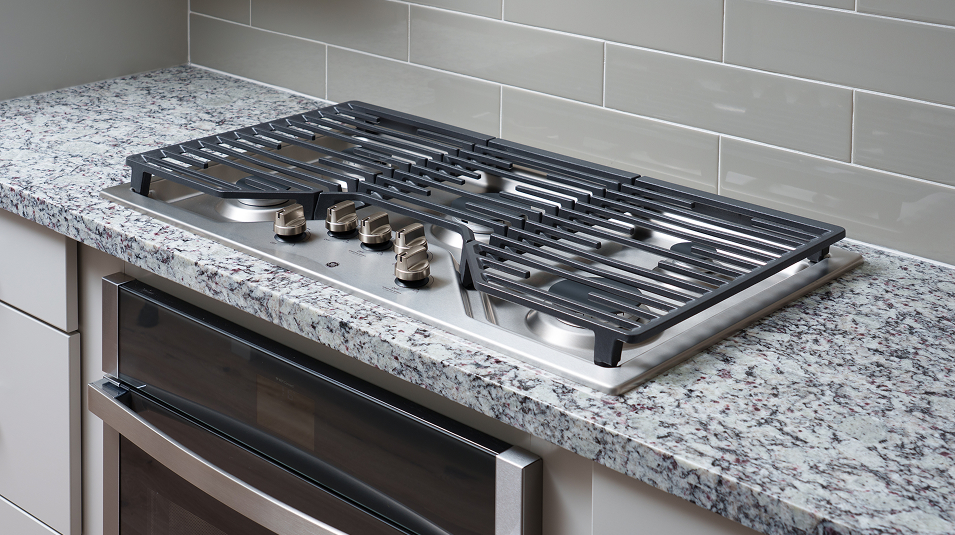 050925 Waterfront Westlake EI Cooktop F1