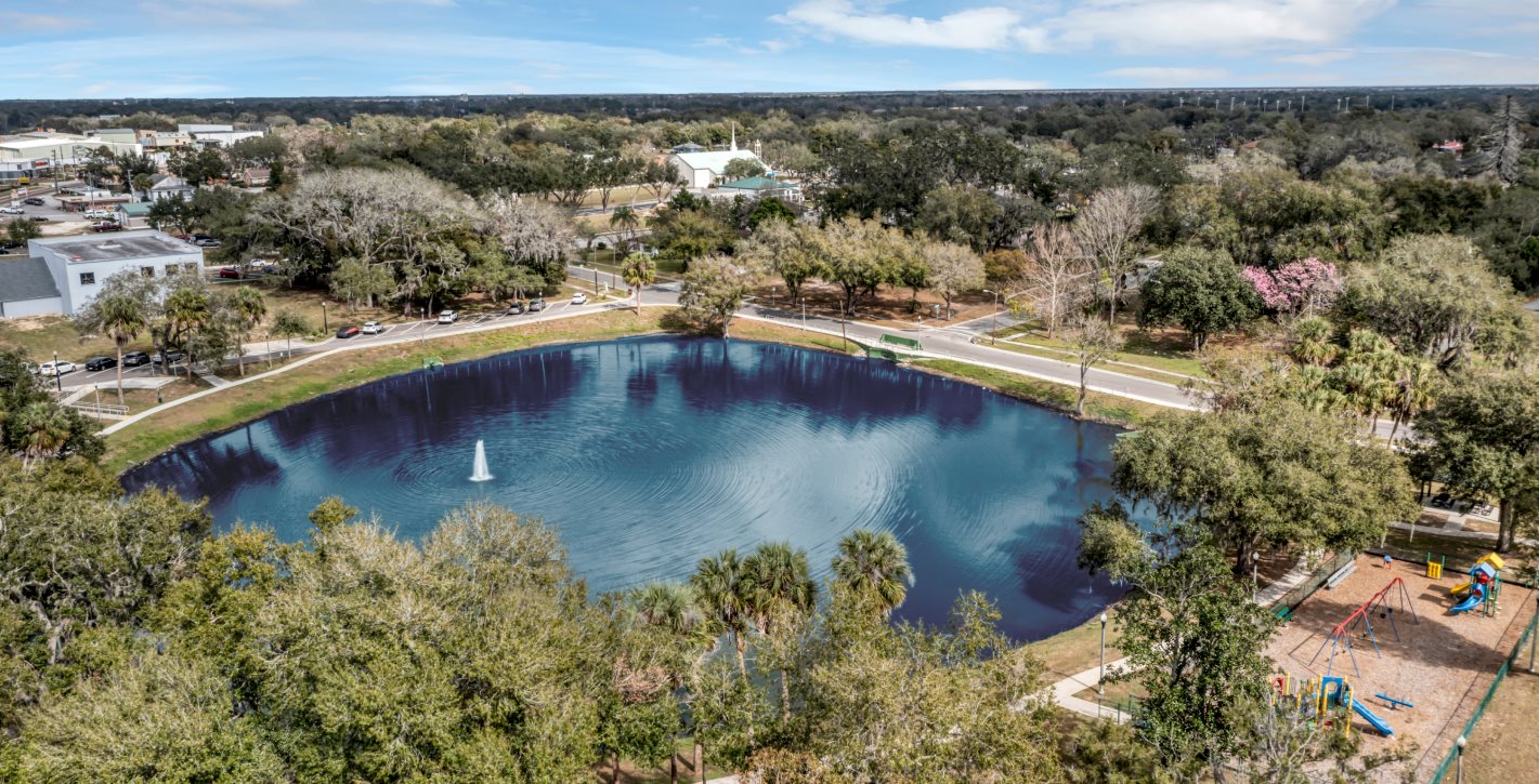 Lake Play Park