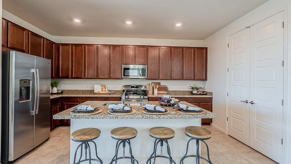 3506 Palo Verde II Kitchen 1of7 F1
