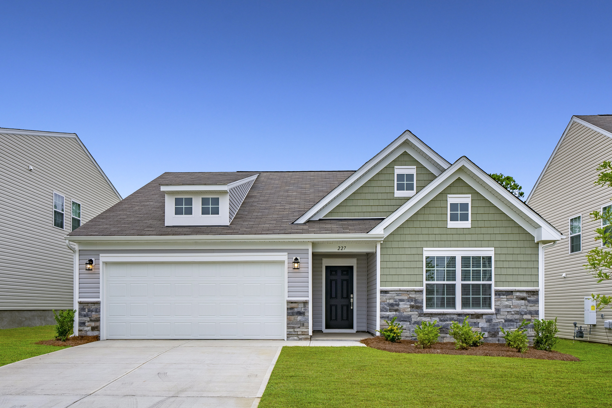 Shelly Heron Pointe 31
