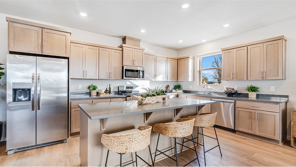 Mckenzie kitchen island