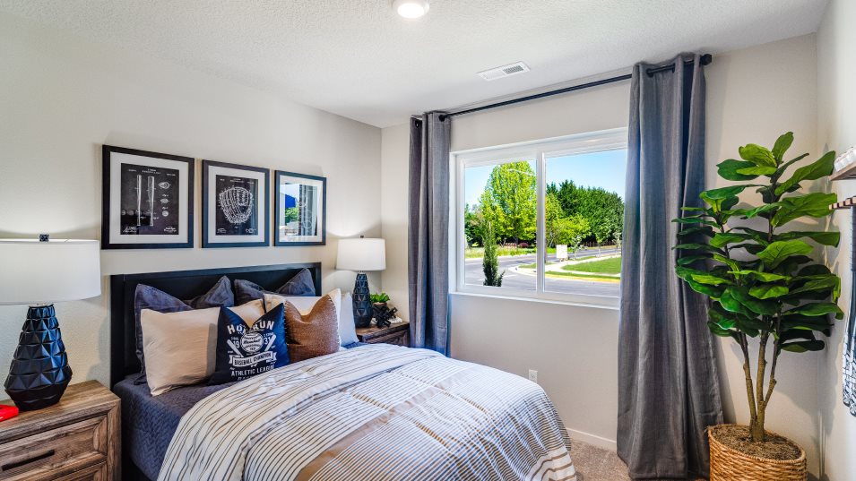 Ontario Bedroom 2
