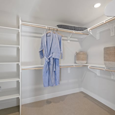 owners walk in closet