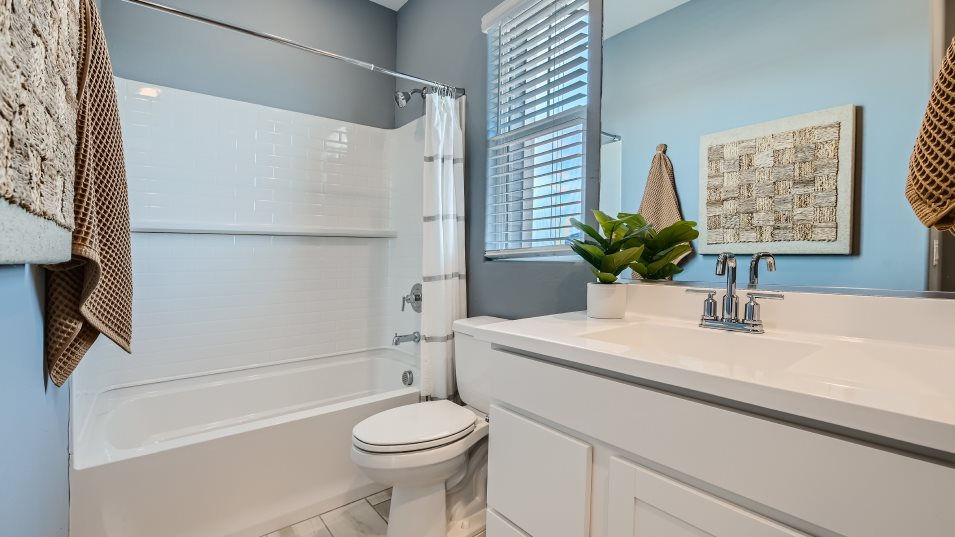 Tanager Bath2 interior