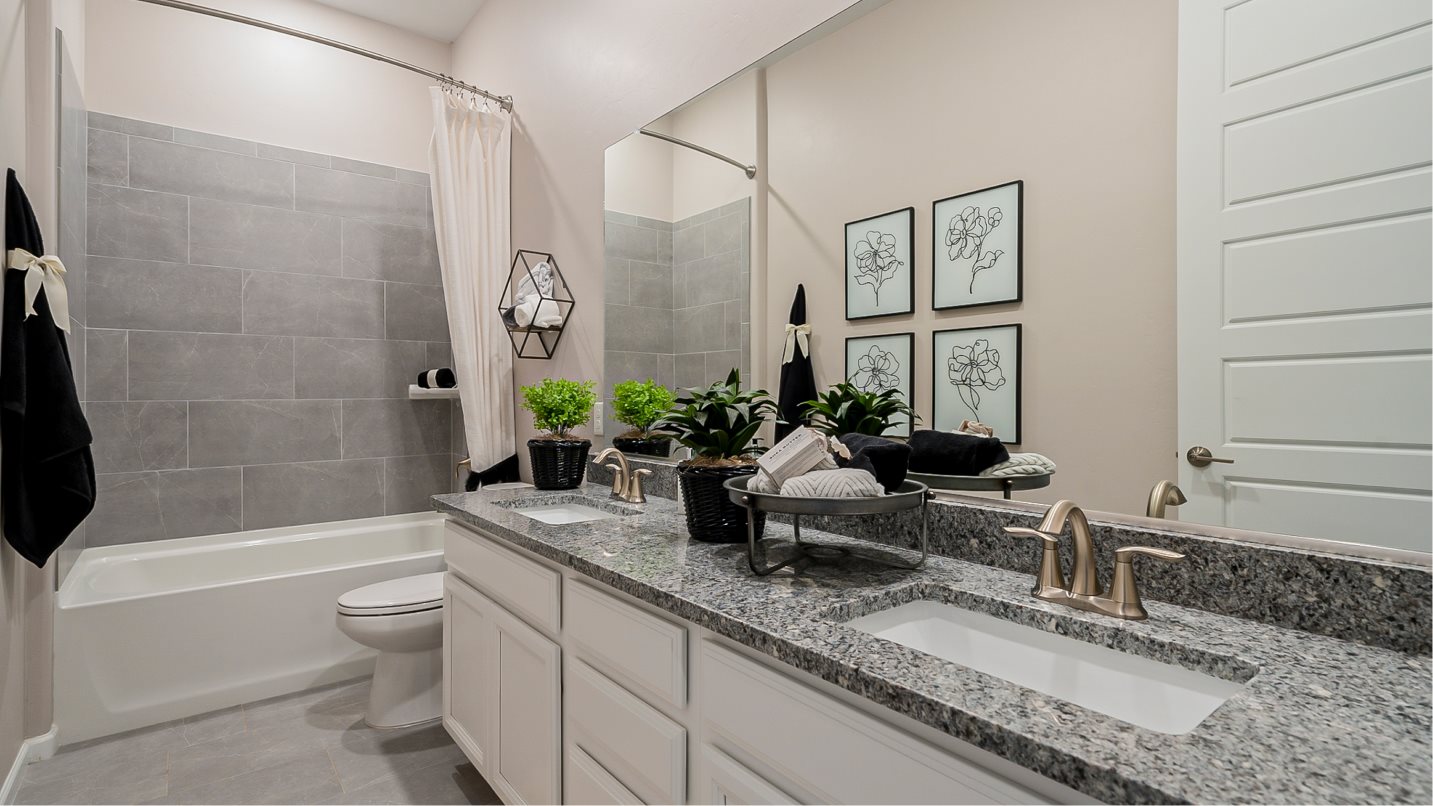 Heartland Gladden Farms Tortolita bath 2