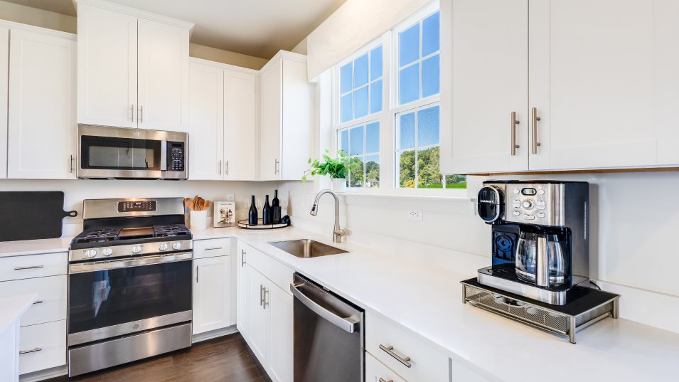 Pershing kitchen
