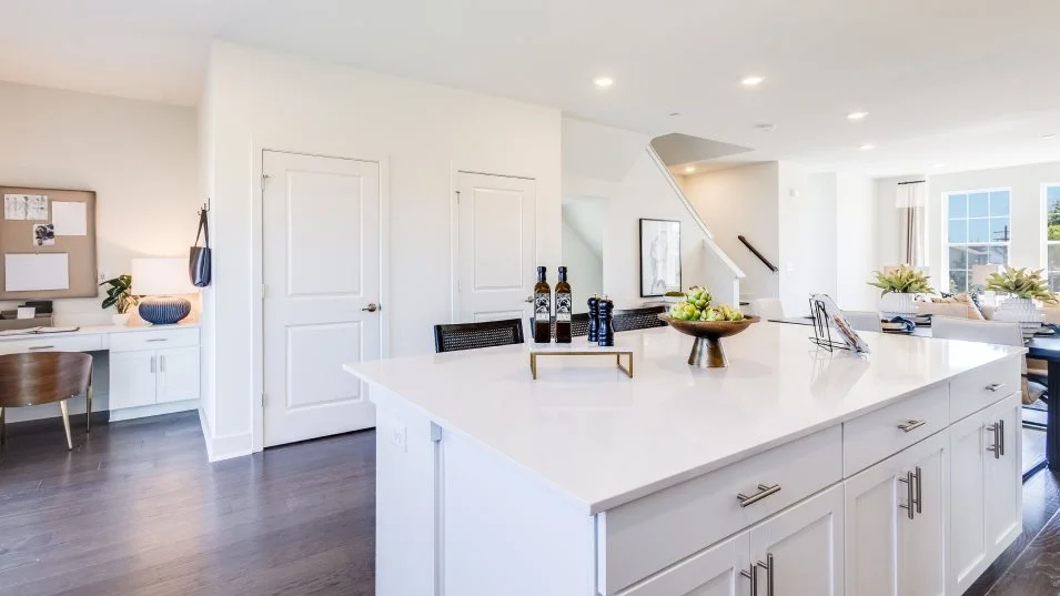 Pershing kitchen