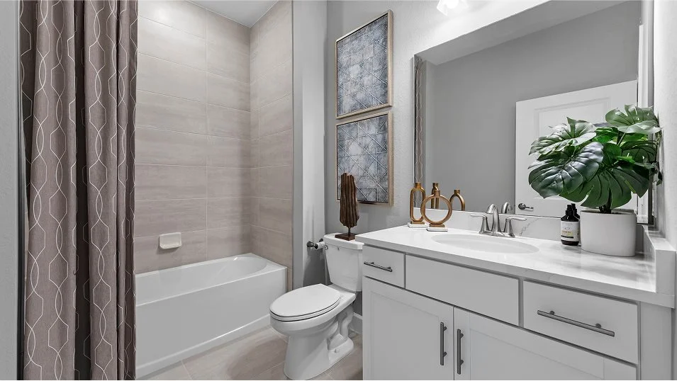 Monaco bathroom 2