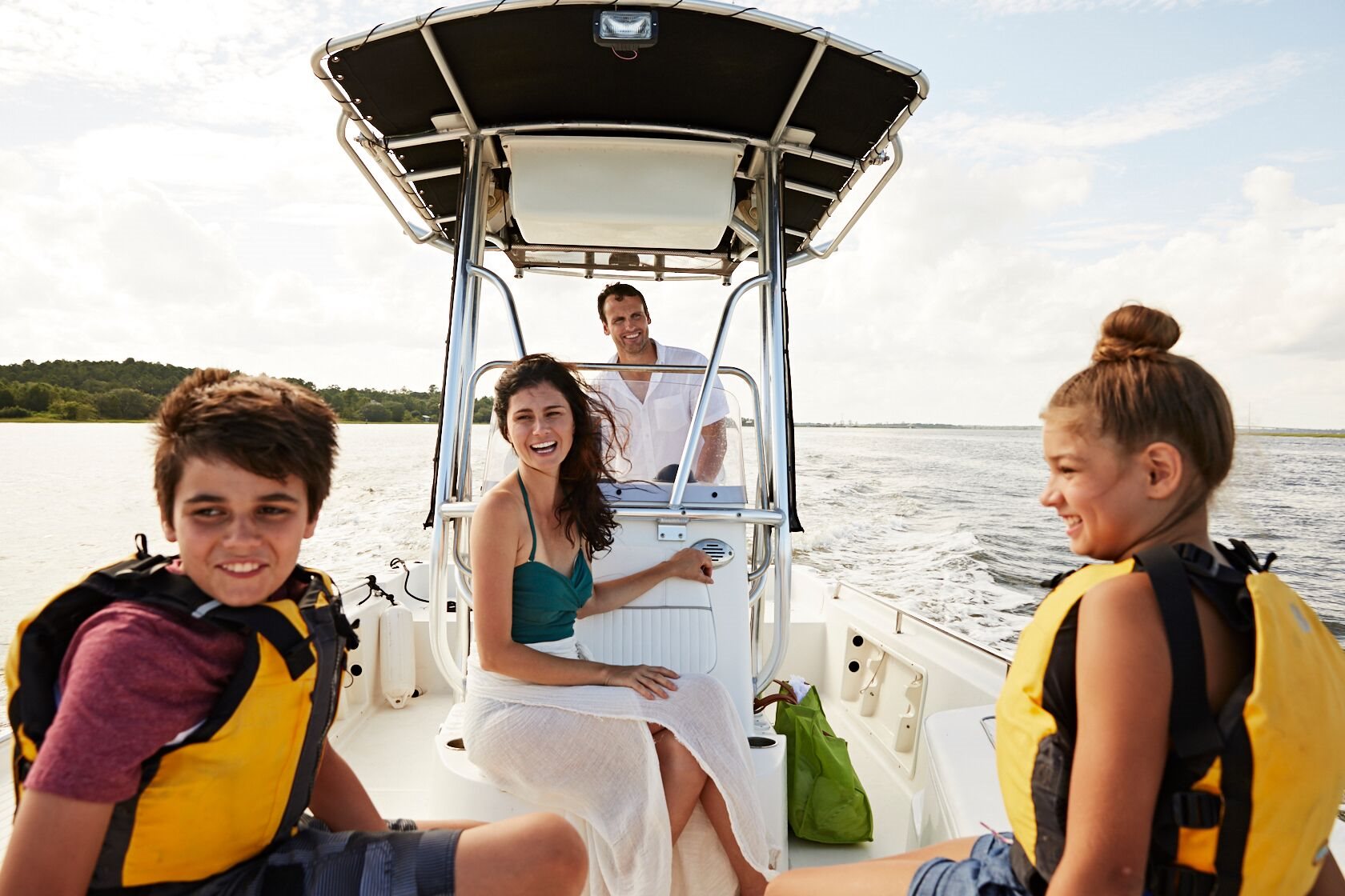 Minutes from the intracoastal waterway