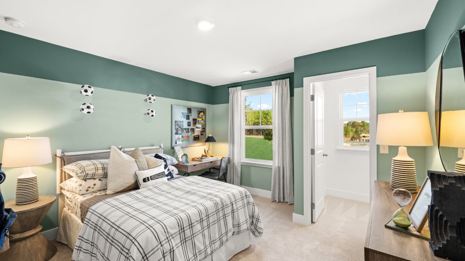 Fairmont Bedroom 3