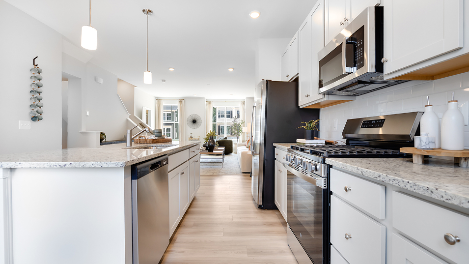 1209 Lancaster Kitchen 3of9 F2