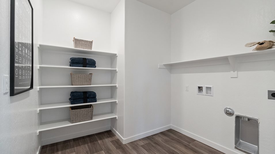 Jewel laundry room